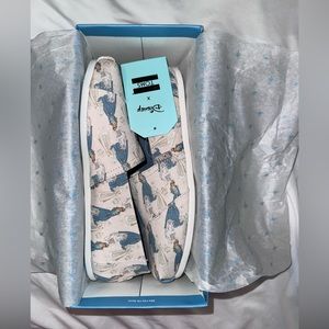 Tom’s X Disney size 10 women’s